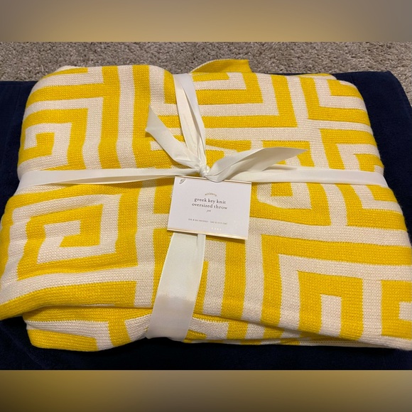 New Pottery Barn Greek Key Oversized Cotton Throw, 55X80” Marigold Yellow - Picture 3 of 11